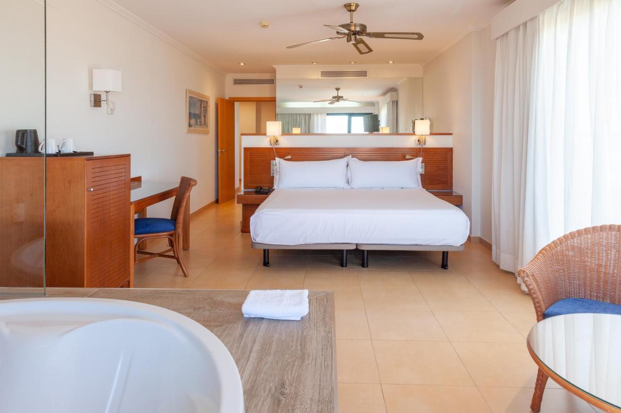 Resort Playamarina 4*