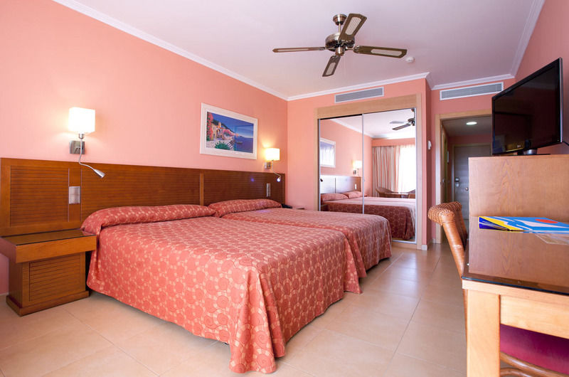 Resort Playamarina 4*